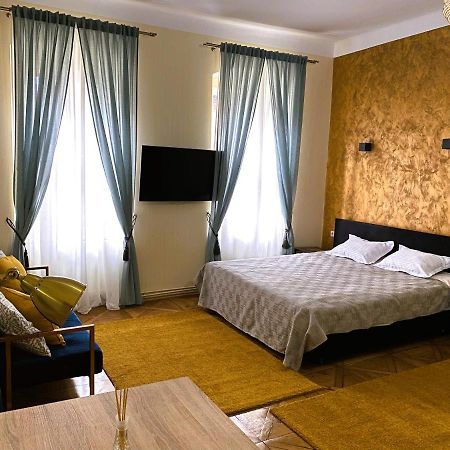 Boem 2 Sibiu Old Town Appartement Buitenkant foto